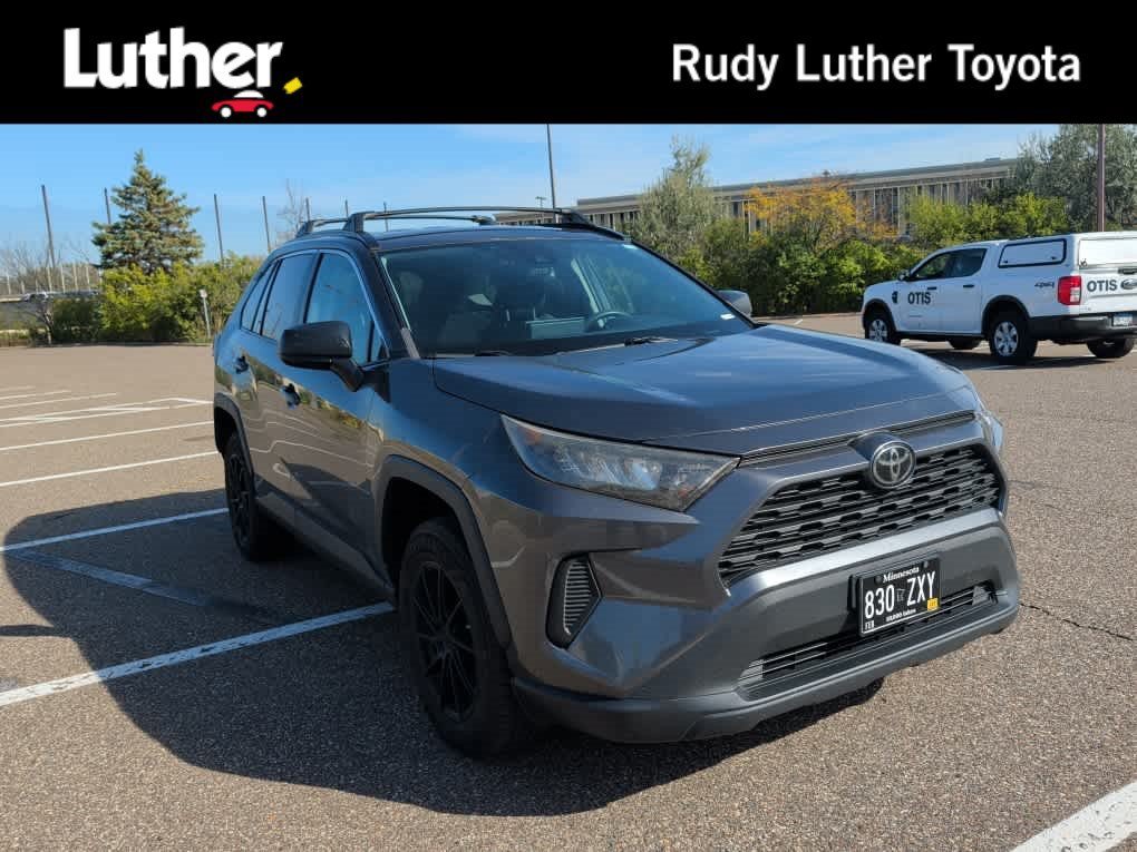 2020 Toyota RAV4 LE