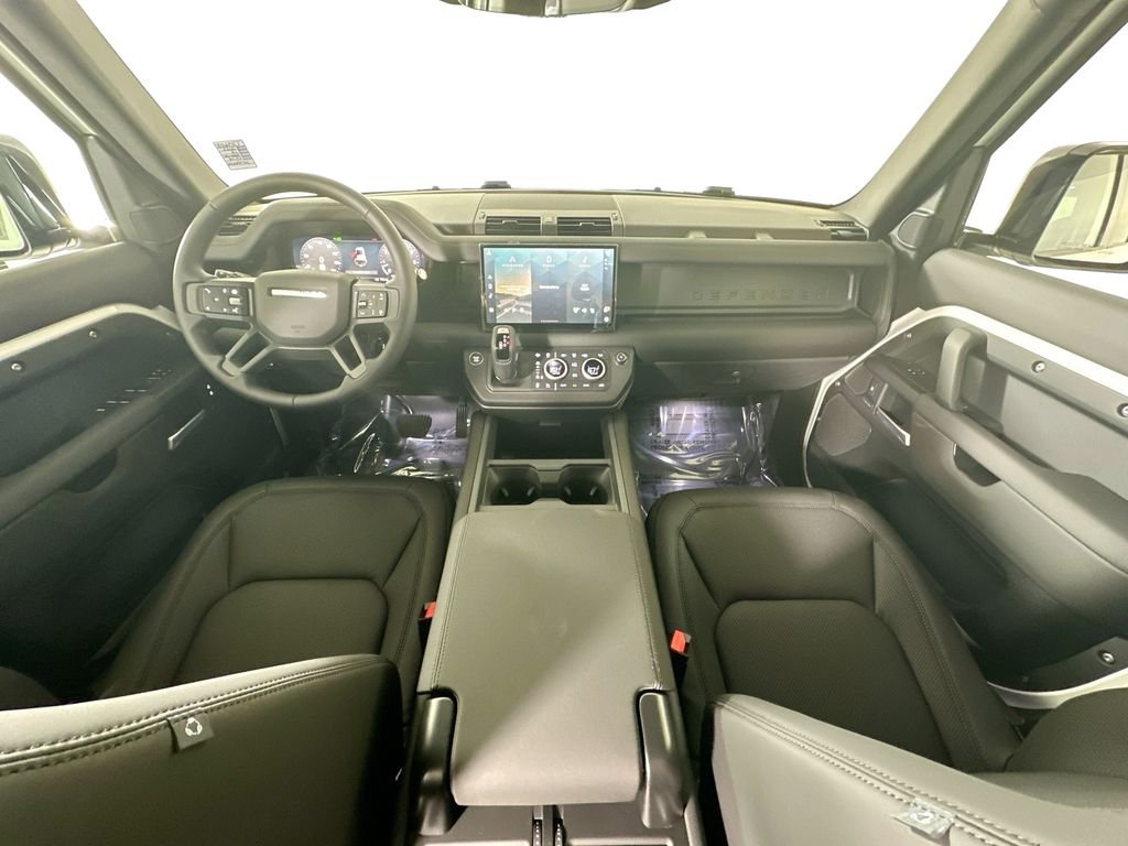 2025 Land Rover Defender S - Photo 25