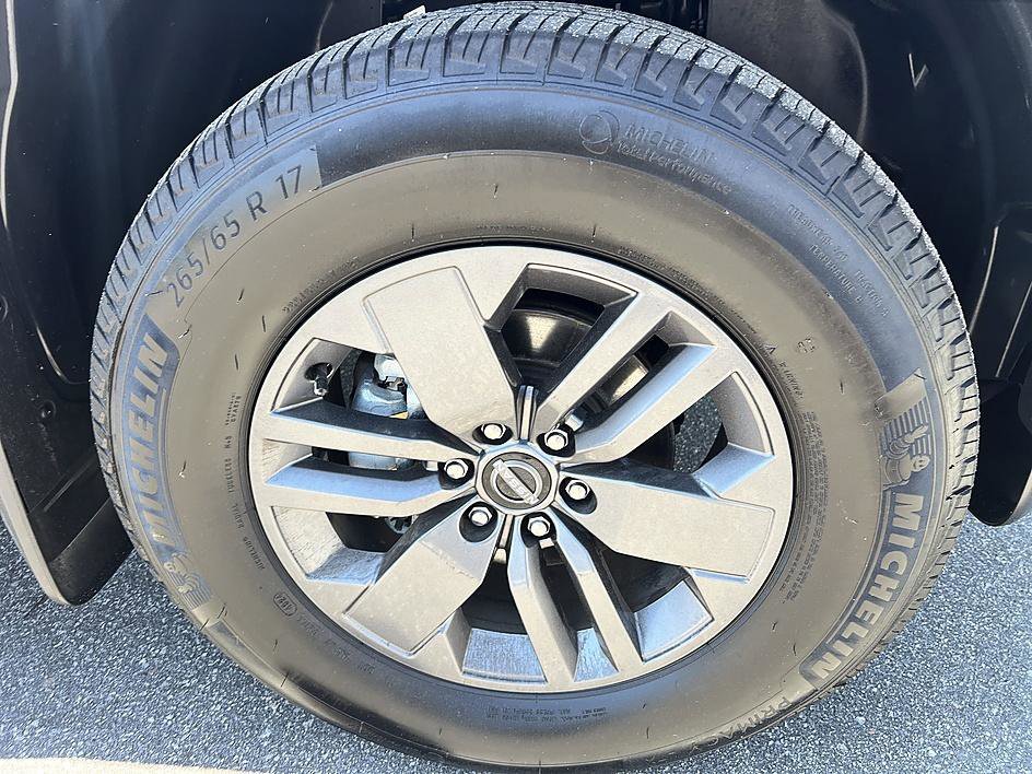 Used 2025 Bluestone Pearl Nissan SV image 12