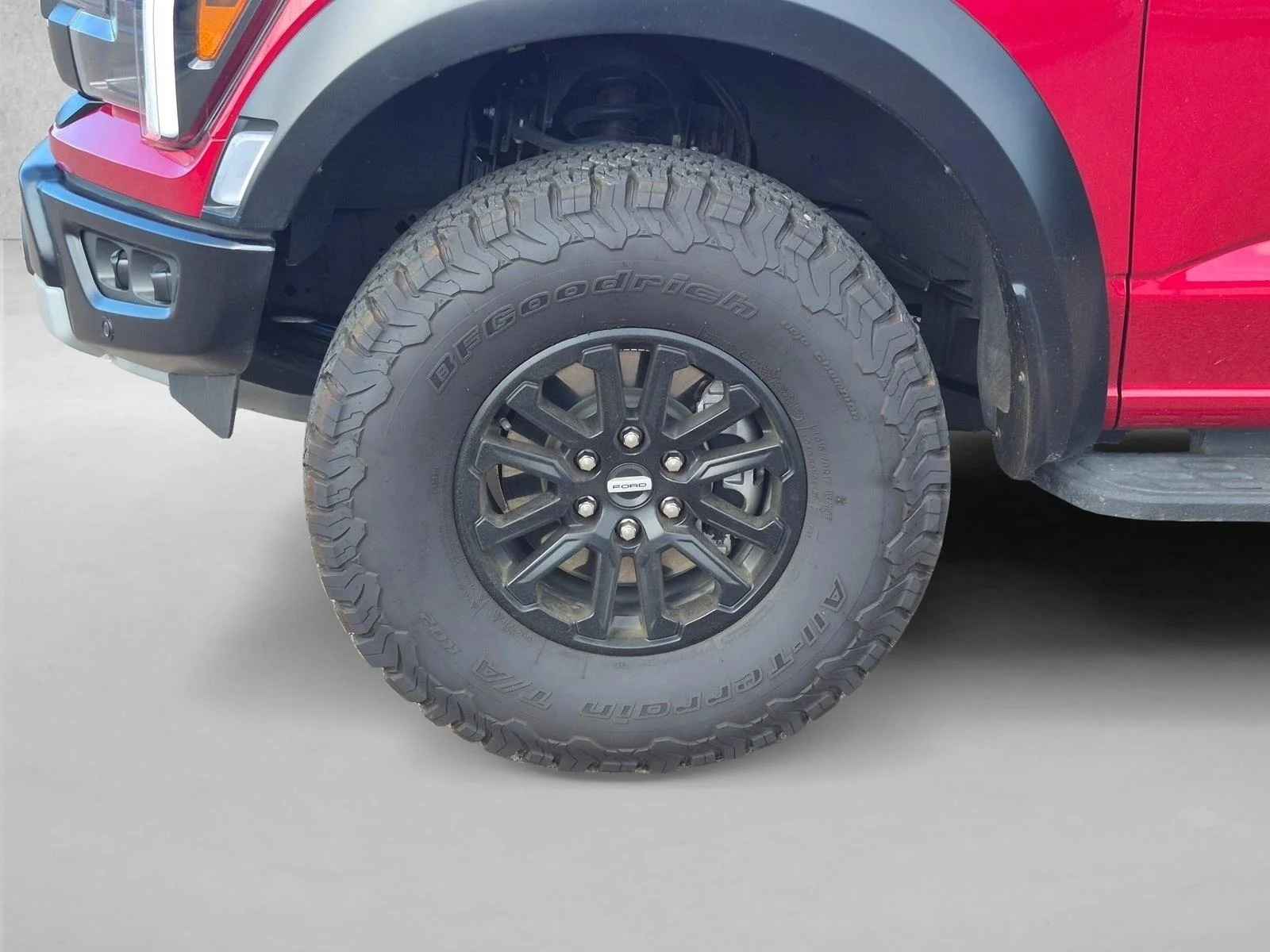 Certified Used 2025 Rapid Red Metallic Tinted Clearcoat Ford Raptor image 9