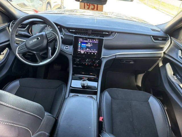 Used 2025 Gray Jeep Altitude X image 25