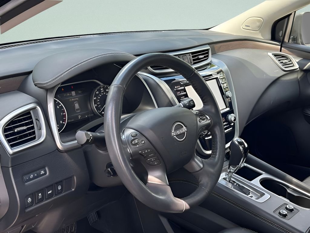 Used 2024 Black Nissan Platinum image 17