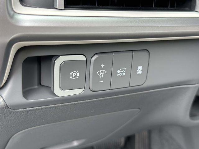 New 2026 Silver Hyundai SEL image 28