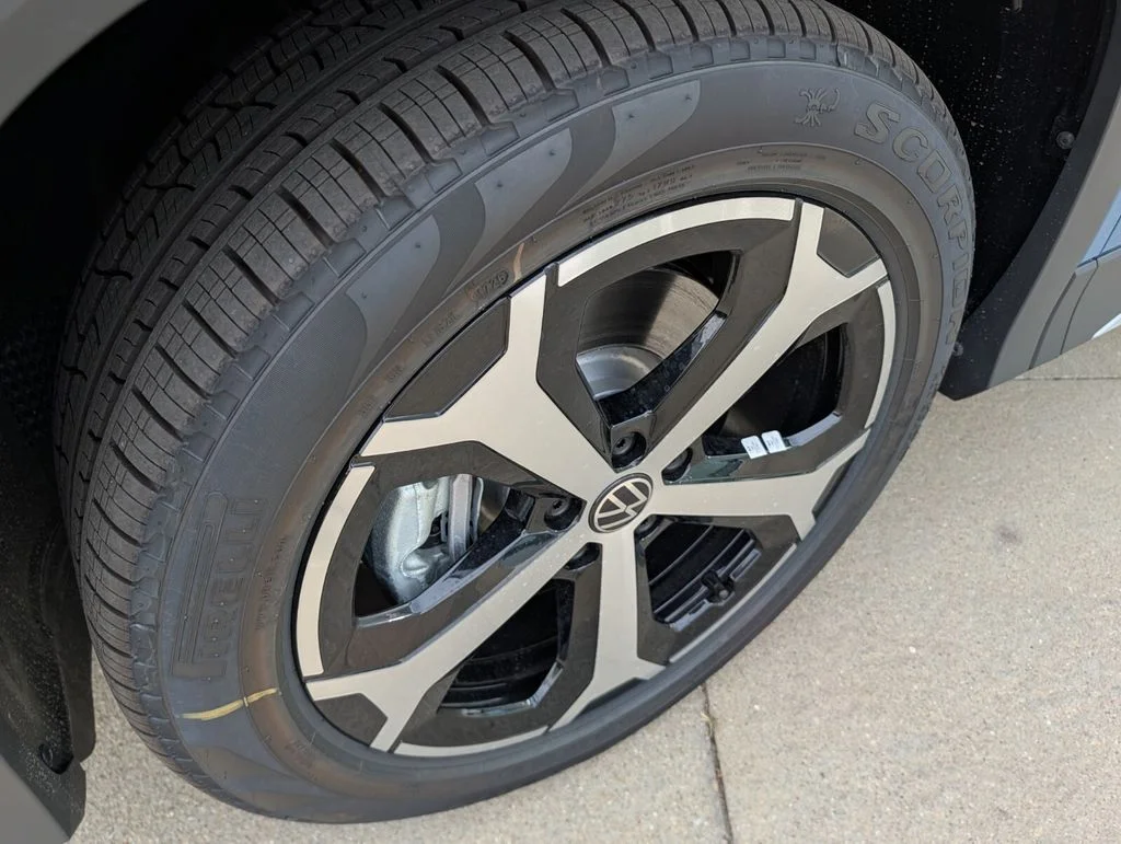 New 2026 Blue Volkswagen 2.0T SE image 9