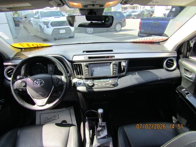 Used 2017 Silver Sky Metallic Toyota Limited image 10