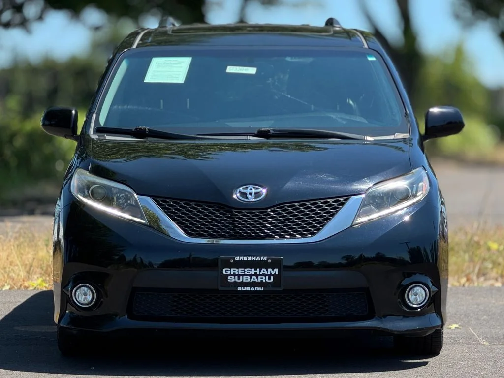 Used 2016 Midnight Black Metallic Toyota SE Premium image 2