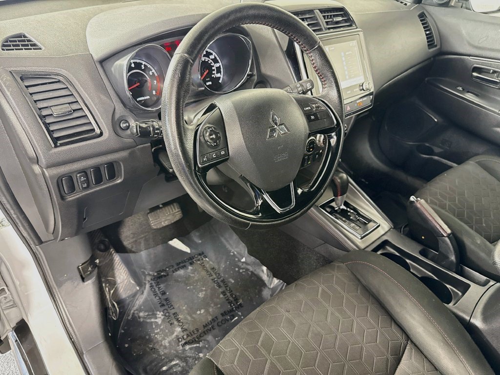 Used 2024 White Diamond Mitsubishi 2.0 Trail Edition image 18