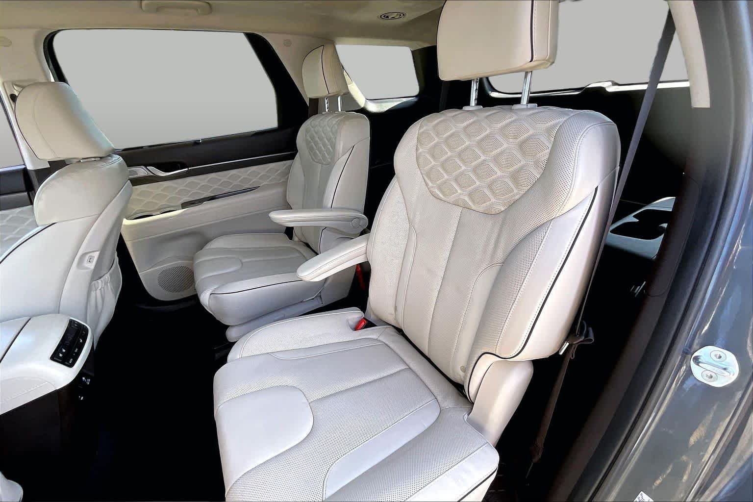 Used 2020 Steel Graphite Hyundai Limited image 17