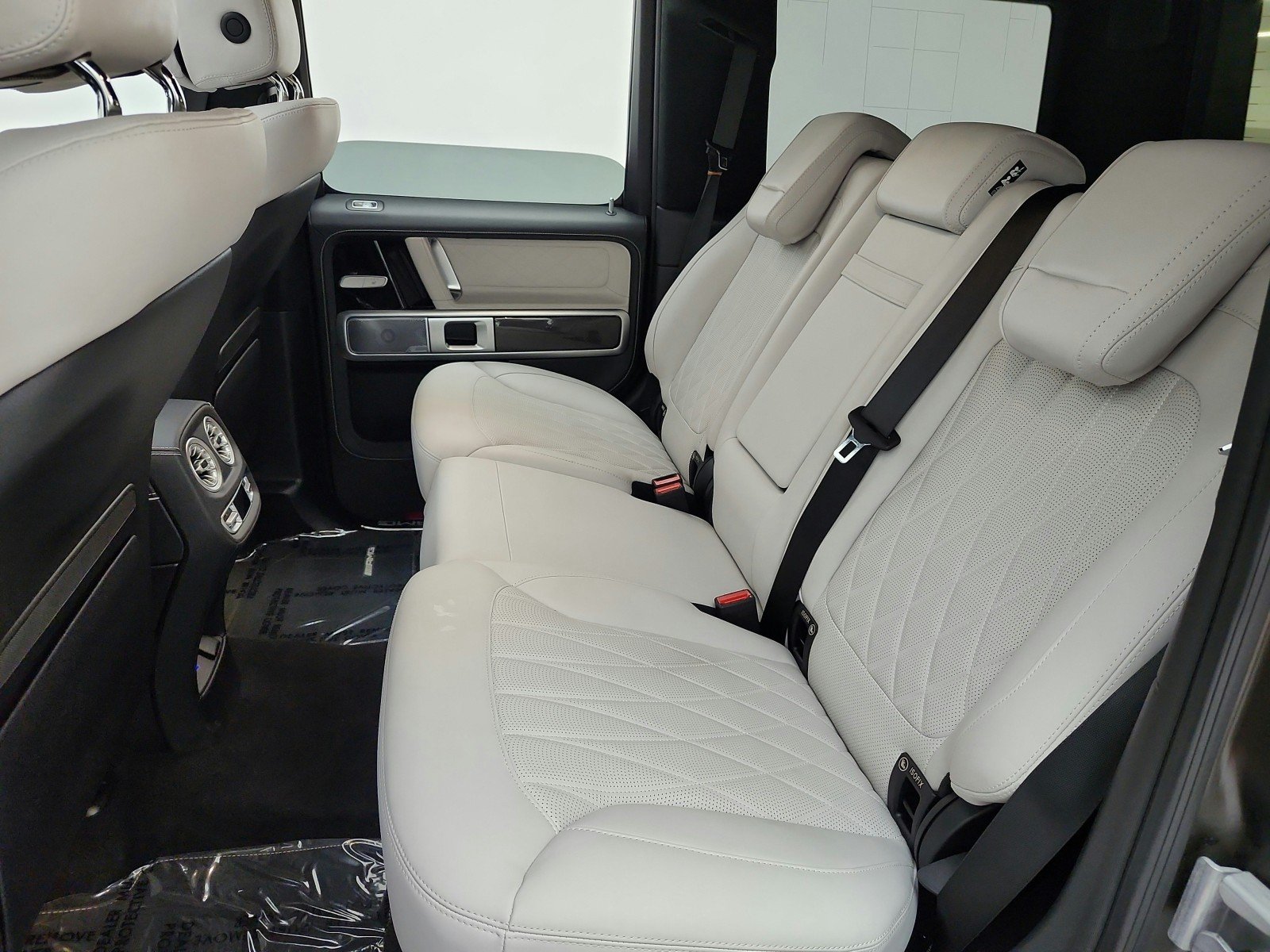 Certified Used 2025 MANUFAKTUR Dakota Brown magno Mercedes-Benz AMG® G 63 SUV image 13