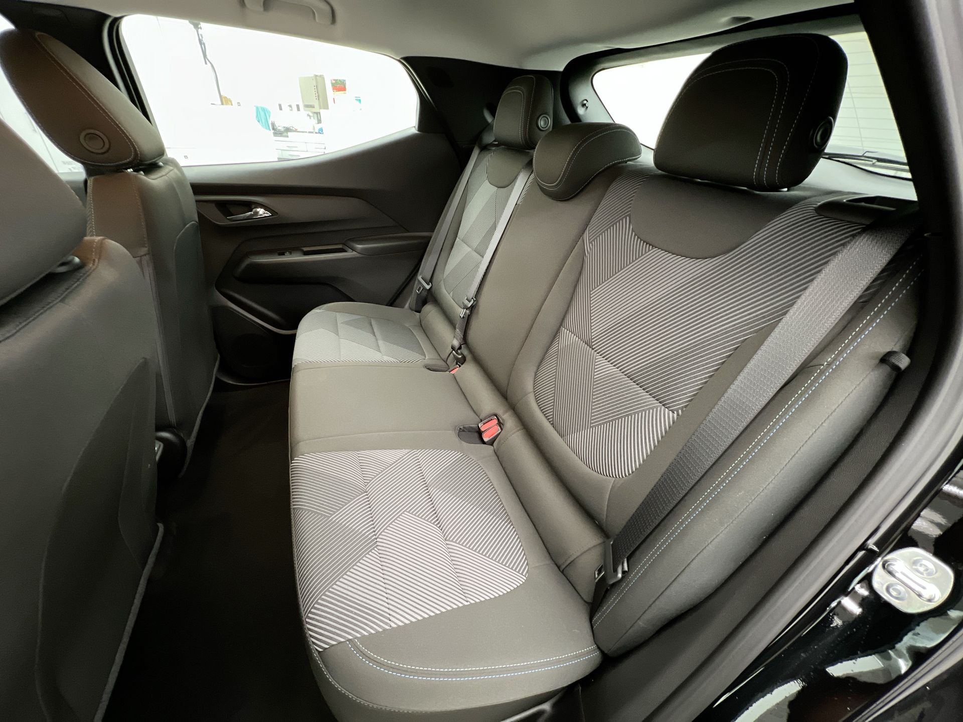 2027 Chevrolet Bolt LT - Photo 74