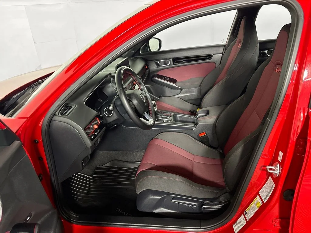 Used 2024 Rallye Red Honda Base image 11