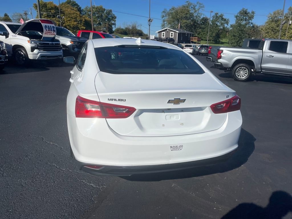 2023 Chevrolet Malibu 1LT photo 4