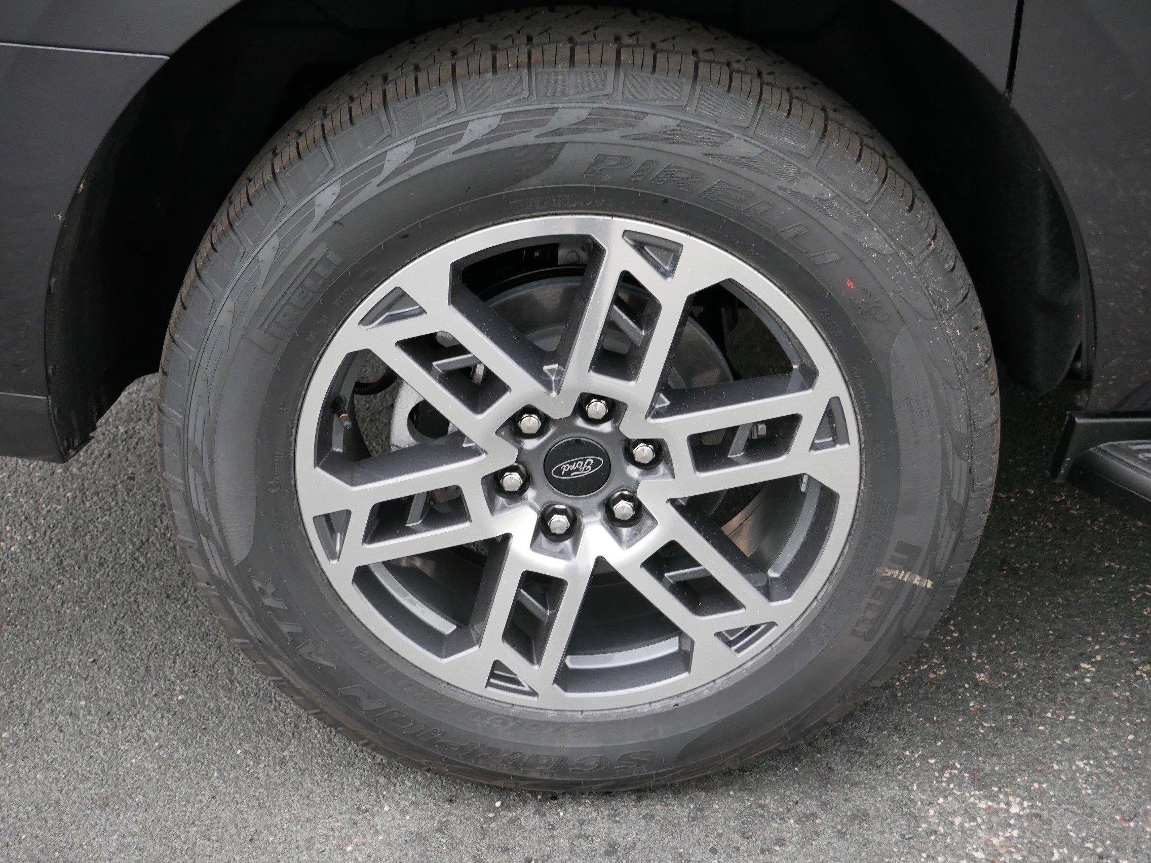 New 2025 Gray Ford Active image 9