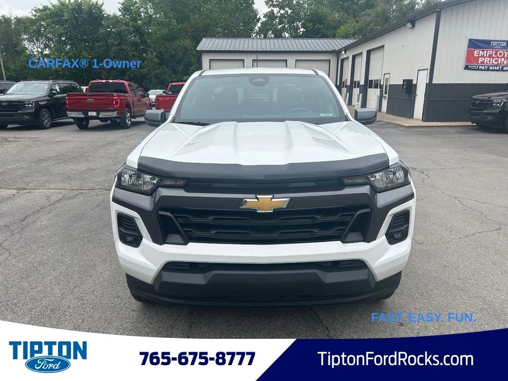 Used 2023 Summit White Chevrolet LT image 25