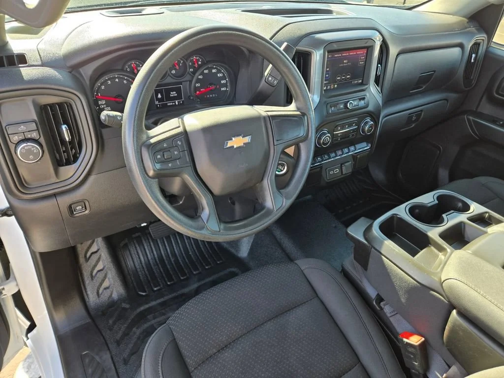 Used 2025 Summit White Chevrolet WT image 9
