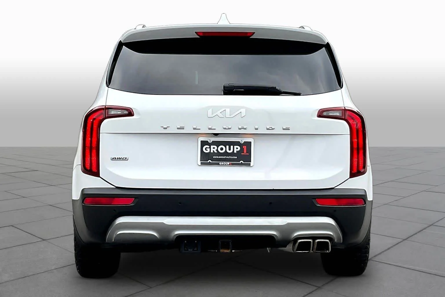 Used 2022 Glacial White Pearl Kia S image 5