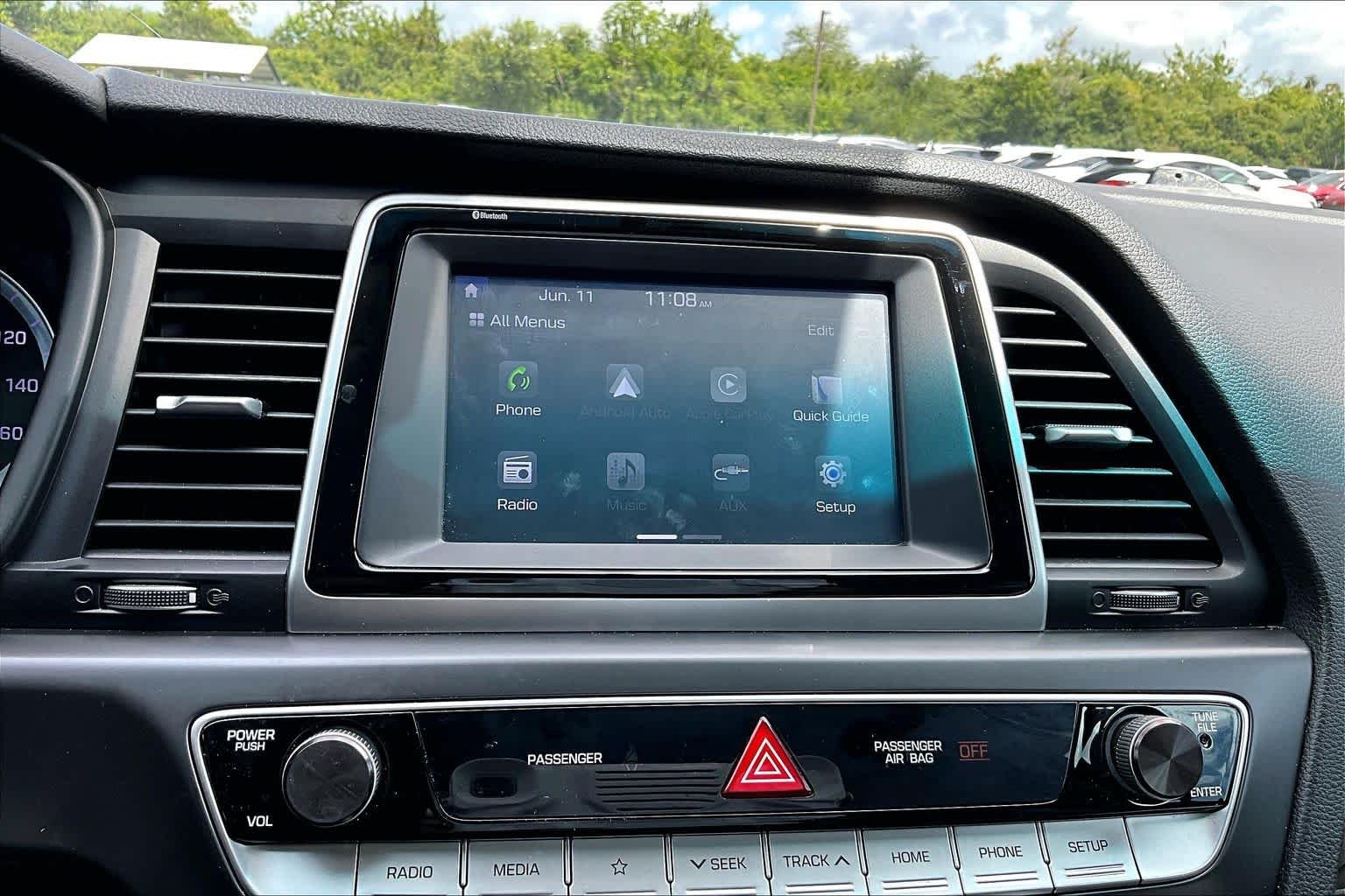 Used 2019 Phantom Black Hyundai SE image 30