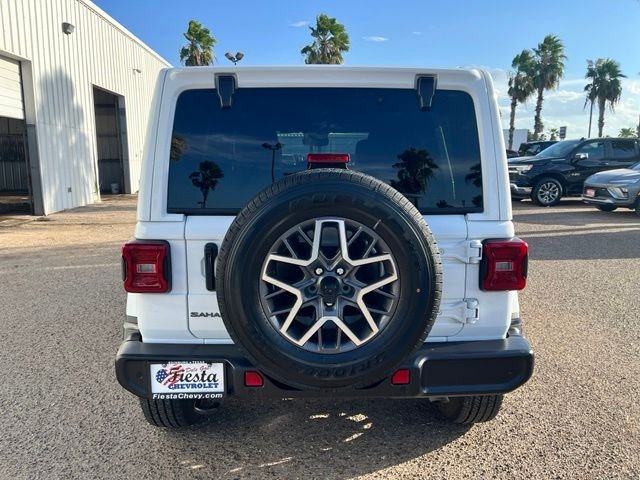 Used 2025 White Jeep Sahara image 6