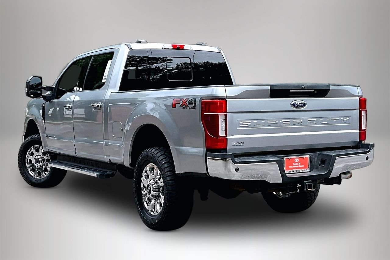 Used 2022 Silver Ford Lariat image 2