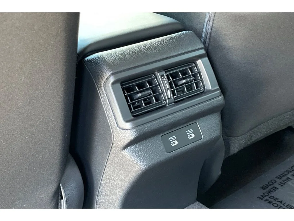 Certified Used 2025 Crystal Black Pearl Honda SE image 38