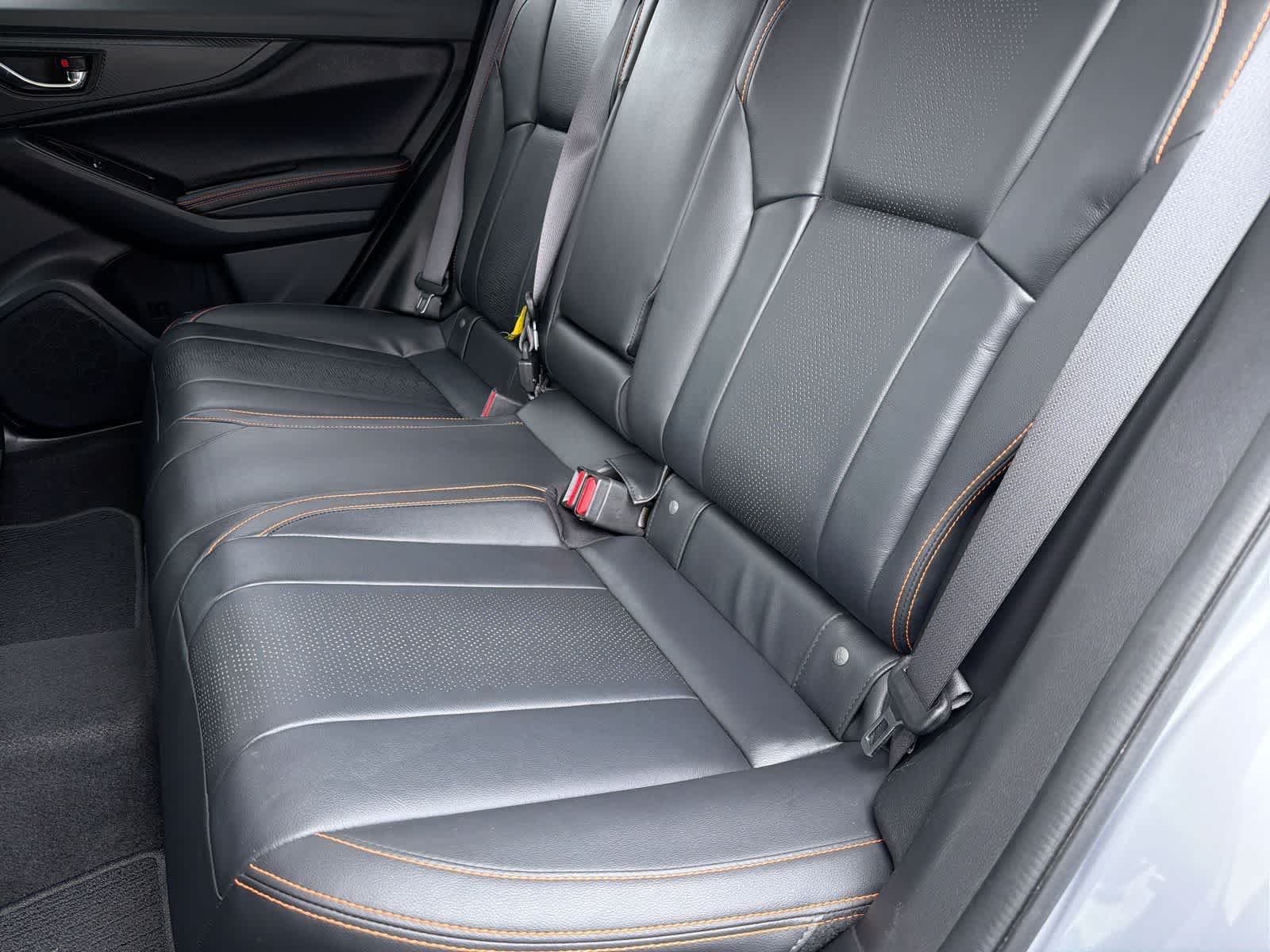 Used 2019 Ice Silver Metallic Subaru Limited image 20