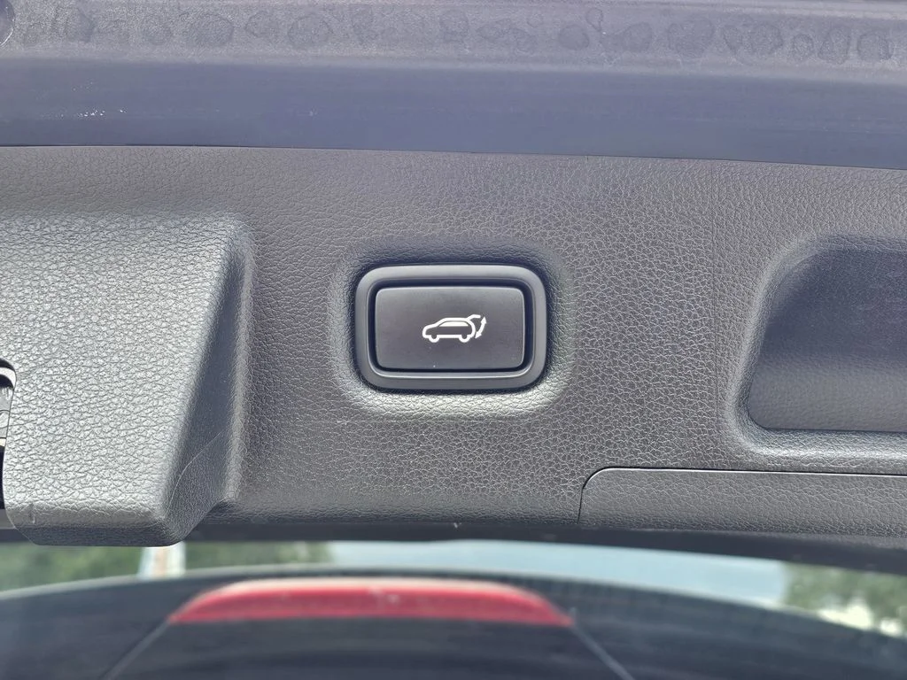 Used 2019 Green Hyundai SEL Plus image 10