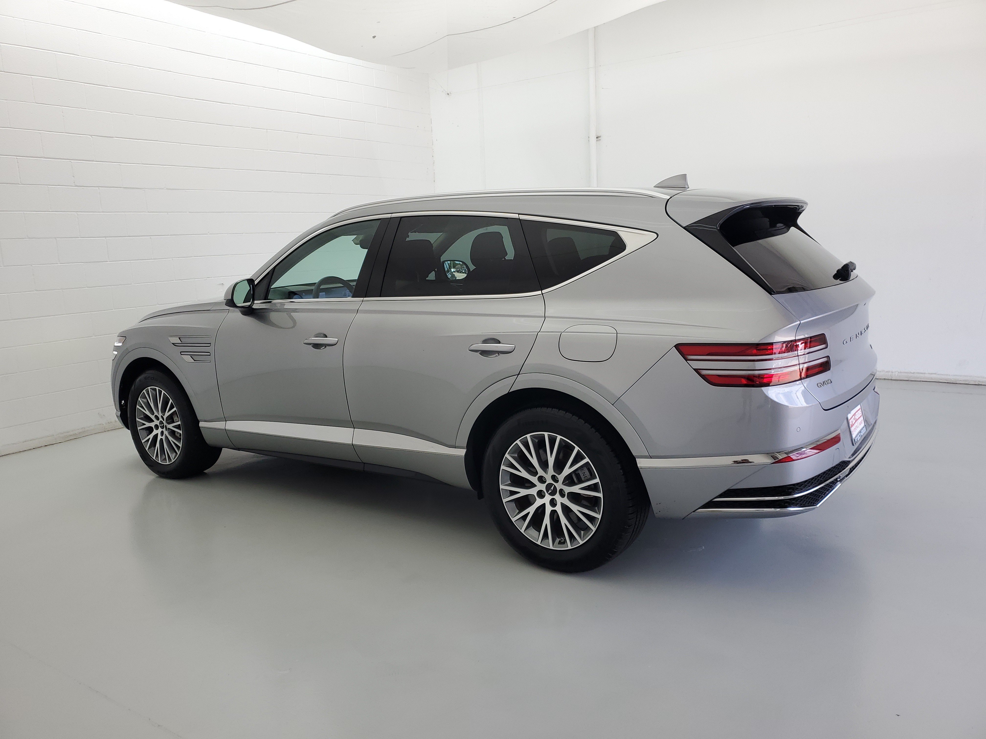 Used 2025 Savile Silver Genesis 2.5T image 7