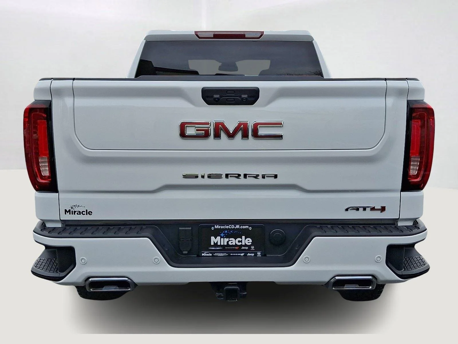 Used 2025 Summit White GMC AT4 image 6