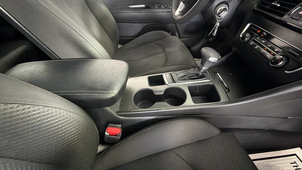 Used 2017 Blue Kia LX image 31