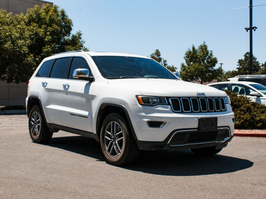 Used 2021 Bright White Clearcoat Jeep Limited image 3