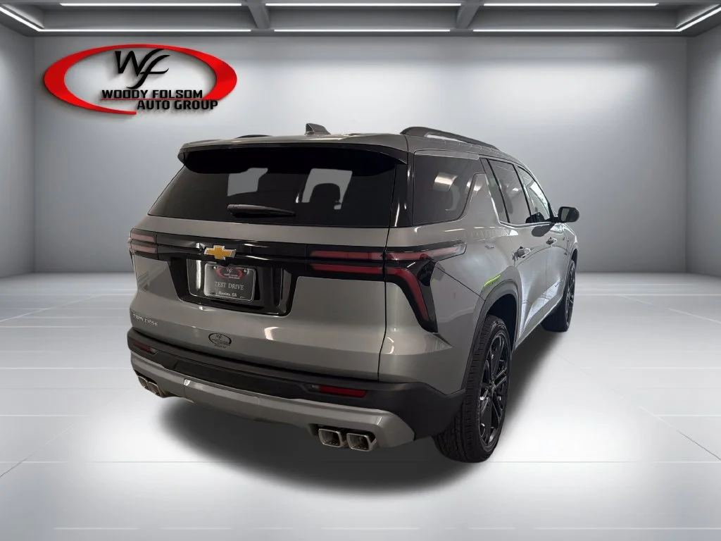 New 2027 Sterling Gray Metallic Chevrolet LT image 6