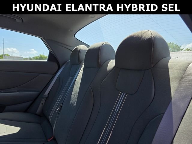 2025 Hyundai Elantra Blue - Photo 16
