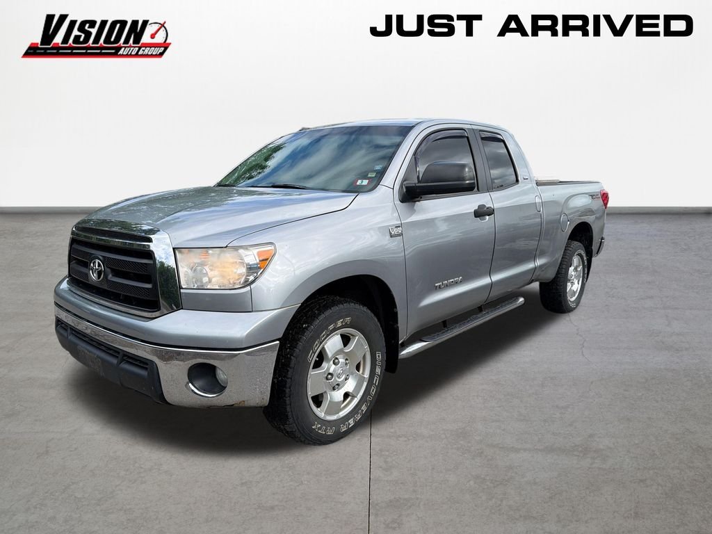 Used 2010 Silver Toyota Grade image 1