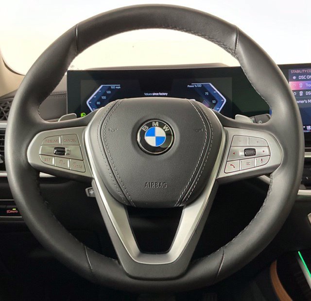 Used 2024 Mineral White Metallic BMW xDrive40i image 16