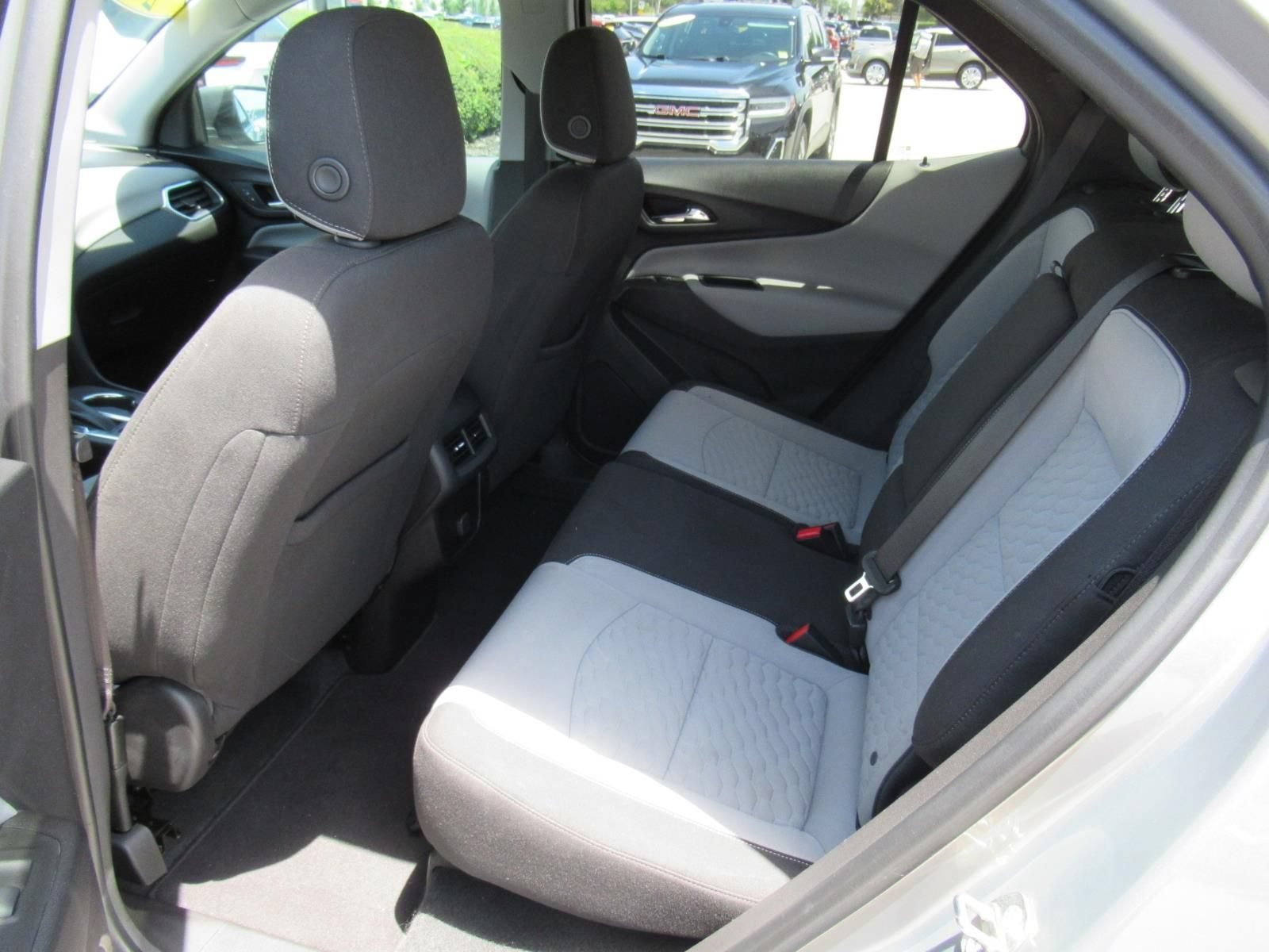 Used 2018 PEPPERDUST METALLIC Chevrolet LT image 32