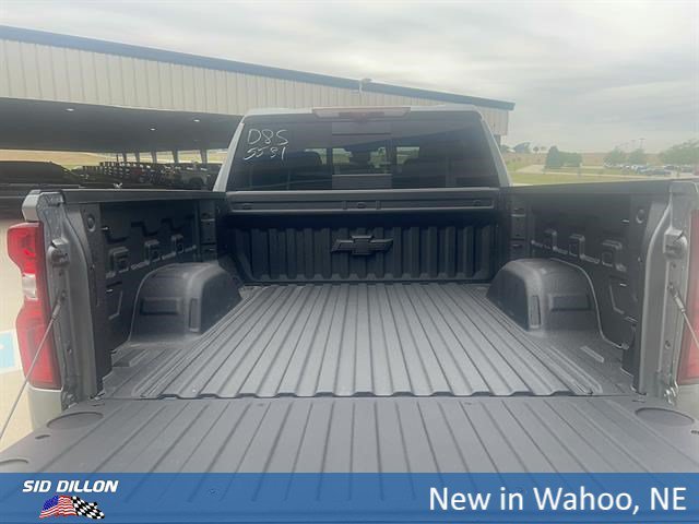 New 2026 Sterling Gray Metallic Chevrolet High Country image 5