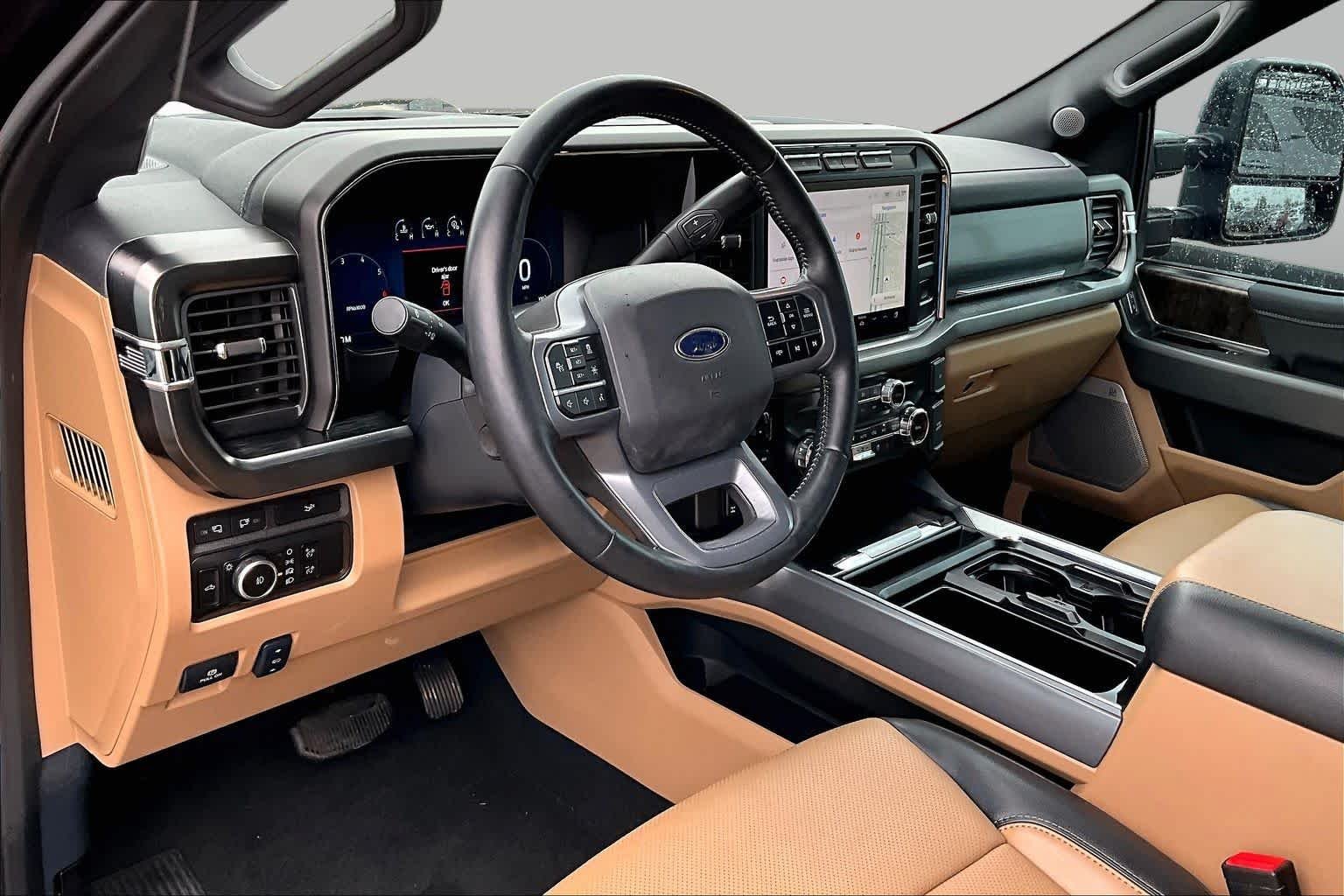 Used 2024 Agate Black Metallic Ford LARIAT image 17