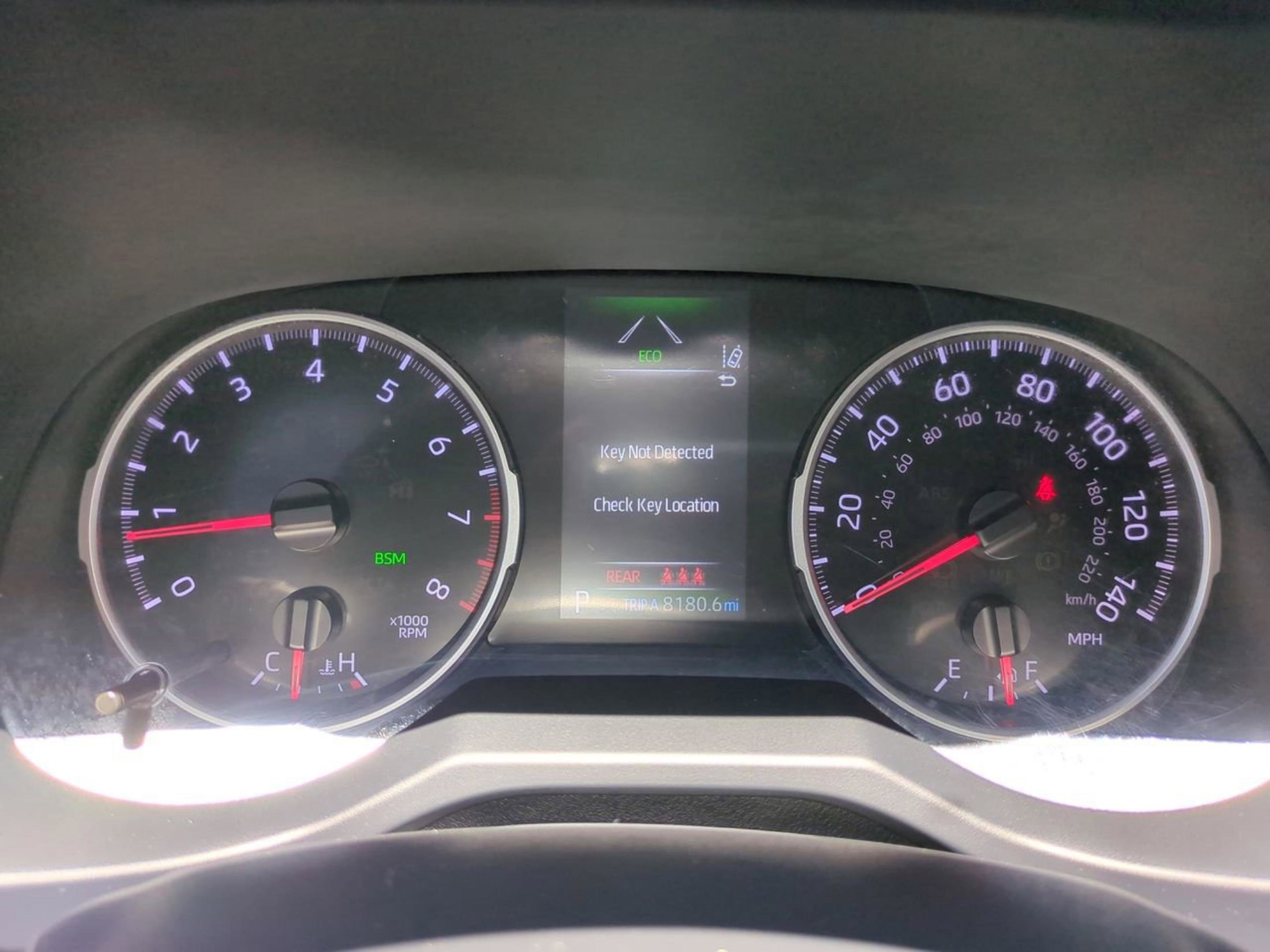 Used 2022 Blizzard Pearl Toyota XLE Premium image 32
