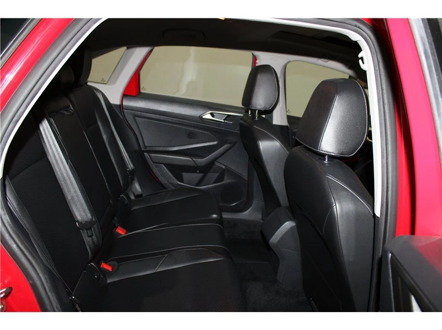 Used 2019 Red Volkswagen SEL image 21