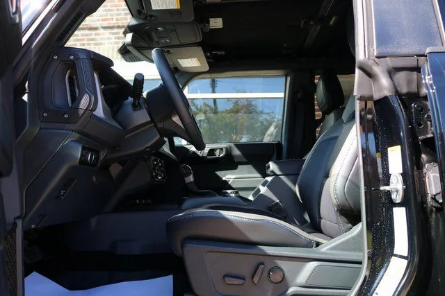 2025 Ford Bronco 4-Door Outer Banks - Photo 16
