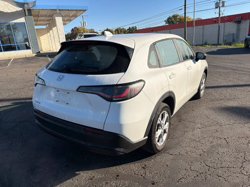 Used 2024  Honda LX image 7