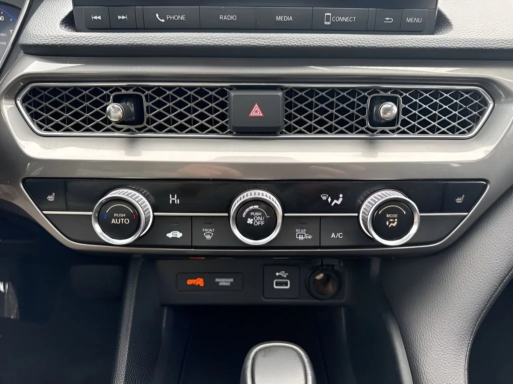 Used 2023 Gray Acura  image 19