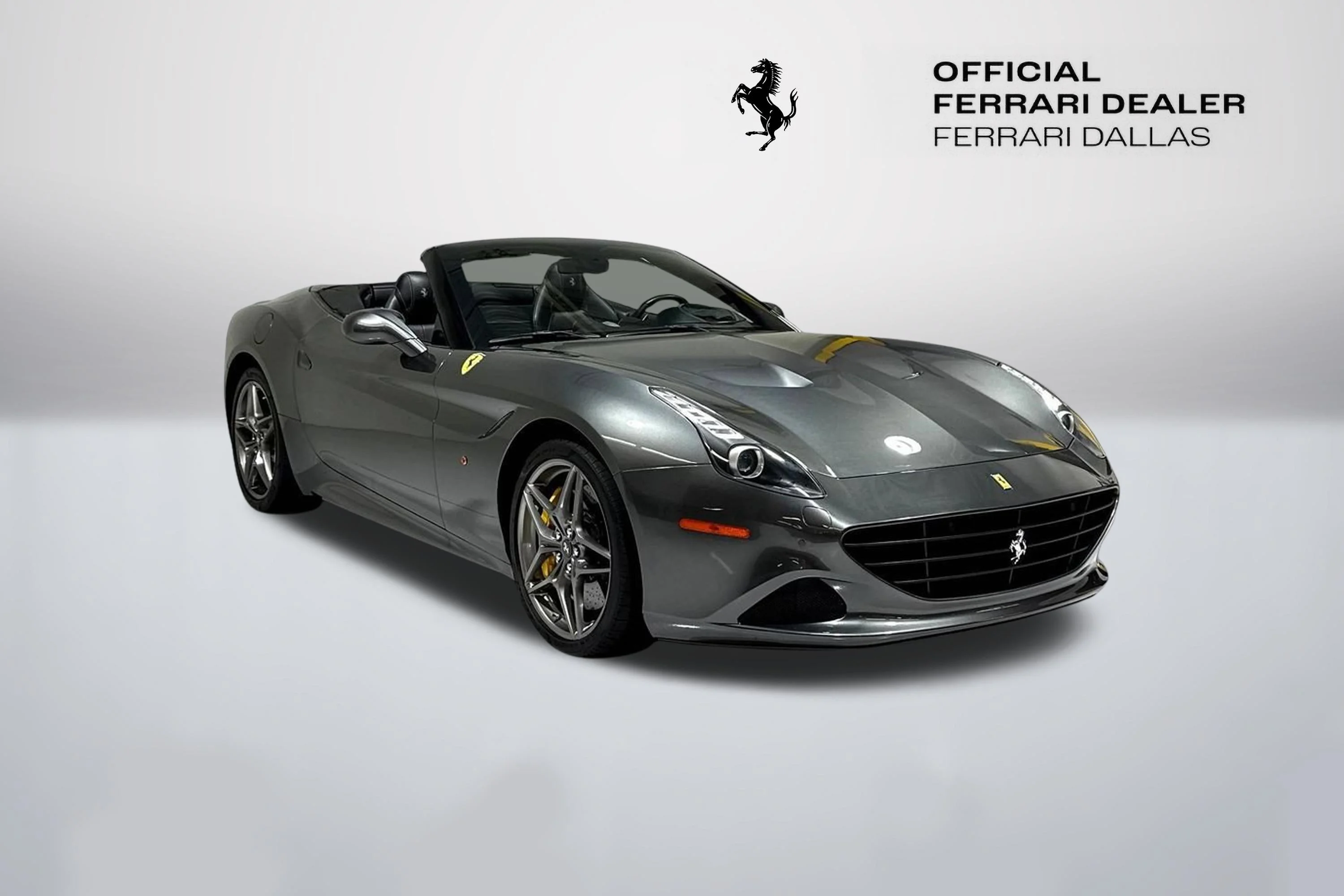 Used 2015 Grigio Silverstone Ferrari T image 1