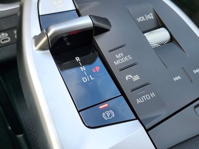 Used 2026 Blue BMW xDrive28i image 26