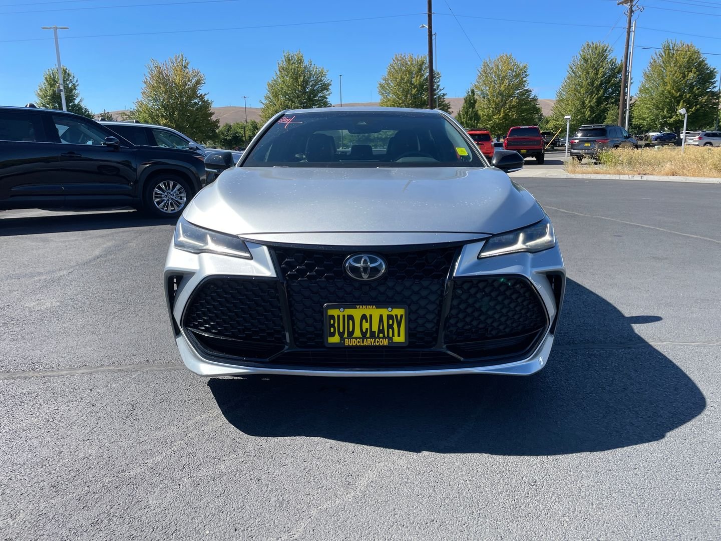 Used 2019 Silver Toyota Touring image 8