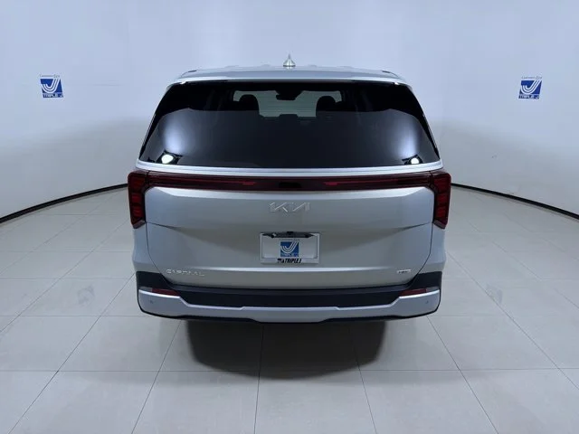 New 2027 IVORY SILVER Kia LXS image 4