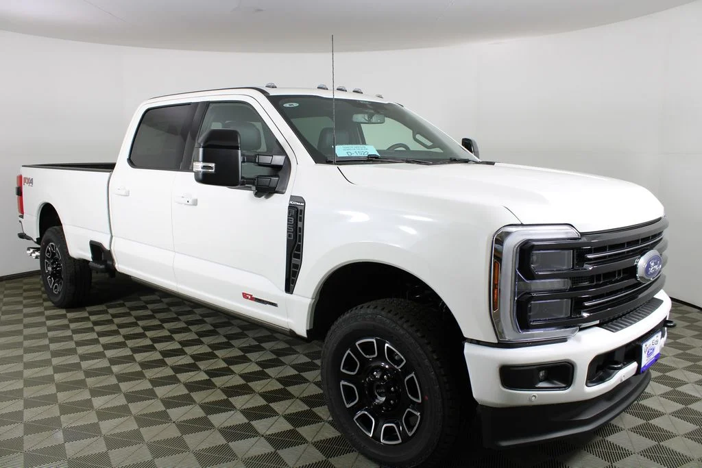 New 2026 White Ford Platinum image 1