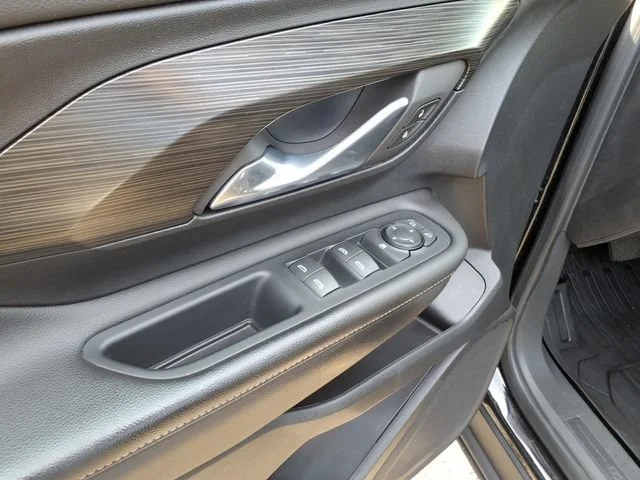 2023 GMC Terrain SLE - Photo 17