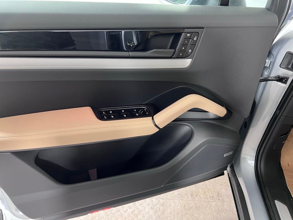 New 2026 Dolomite Silver Metallic Porsche  image 26