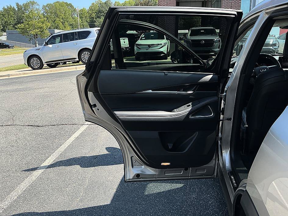Used 2025 Warm Titanium INFINITI SENSORY image 24
